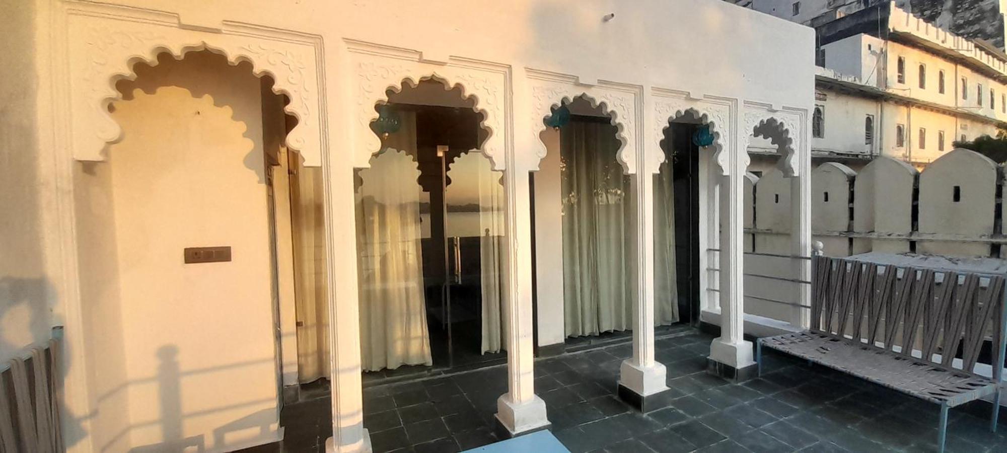 Paddy'S Loft The Lake View Hostel Udaipur Exterior photo